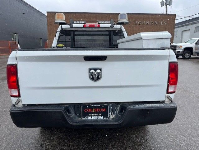 2014 Ram 1500 4WD V8 HEMI-CREW CAB-1 OWNER-CERTIFIED-WE FINANCE! in Cars & Trucks in City of Toronto - Image 4