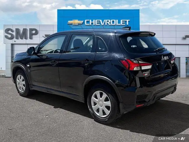 2023 Mitsubishi RVR ES | AWD | Heated Seats | Keyless Entry63008301803523123