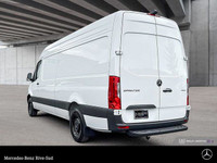 Mercedes-Benz Rive-Sud, la destination Mercedes-Benz par excellence. Bienvenue en première classe. D... (image 2)