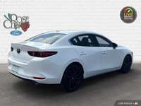 - ACCIDENT FREE - HEATED LEATHER SEATS - HEATED STEERING WHEEL - SUNROOF - NAVIGATION - WIRELESS APP... (image 5)