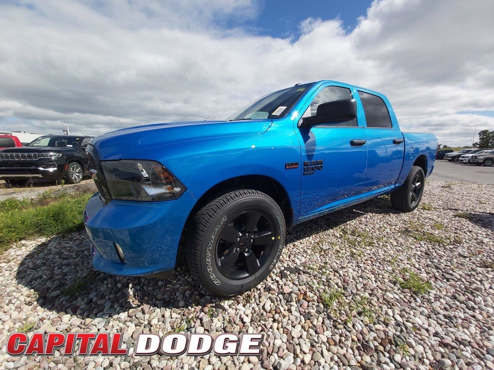 2022 Ram 1500 Classic NIGHT EDITION