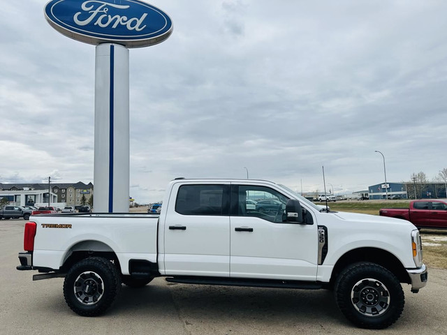 2023 Ford Super Duty F-350 TREMOR! / 7.3L V8! / FORDPASS! / SYNC in Cars & Trucks in Edmonton - Image 3