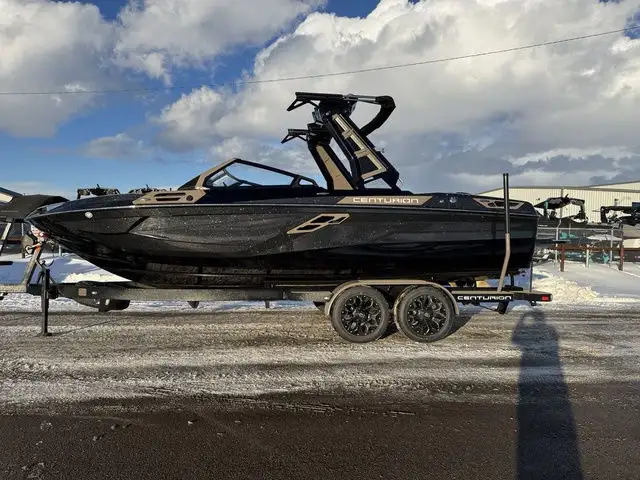 2025 Centurion Ri230 in Powerboats & Motorboats in Kelowna - Image 2