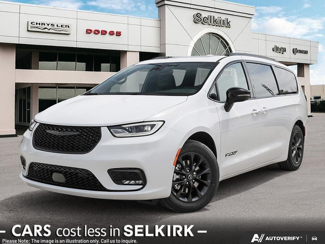 2025 Chrysler Pacifica in Cars & Trucks in Winnipeg