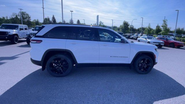 2024 Jeep Grand Cherokee Altitude | 4X4 | Leather in Cars & Trucks in Prince George - Image 2