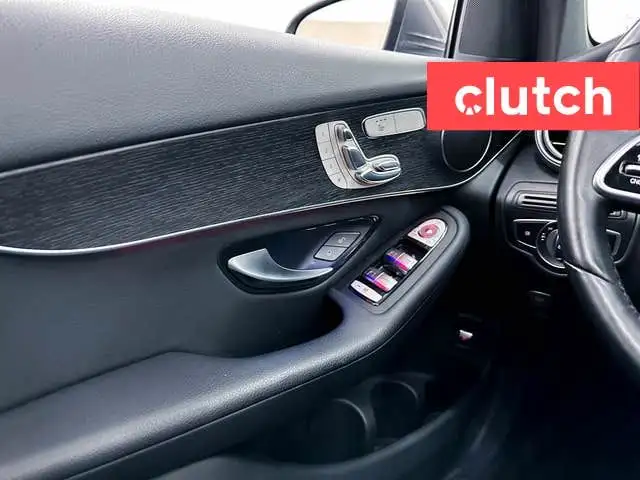 2021 Mercedes-Benz GLC 300 4MATIC AWD w/ Apple CarPlay, Heated F in Cars & Trucks in Bedford - Image 23