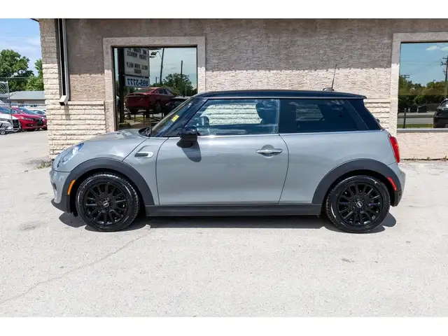 2018 MINI Cooper Hardtop COOPER | HEATED SEATS | SUNROOF | CLEAN in Cars & Trucks in Winnipeg - Image 5