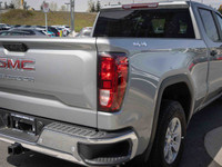 This GMC Sierra 1500 boasts a Gas V8 5.3L/325 engine powering this Automatic transmission. ENGINE 5.... (image 7)