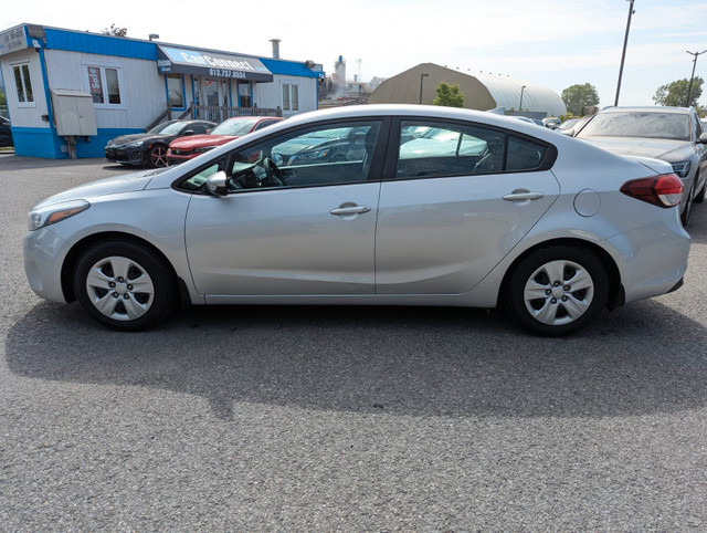 2017 Kia Forte LX in Cars & Trucks in Ottawa - Image 3