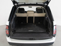 This beautiful 2021 Land Rover Range Rover P400e HSE is a Canadian vehicle with a clean CARFAX repor... (image 6)