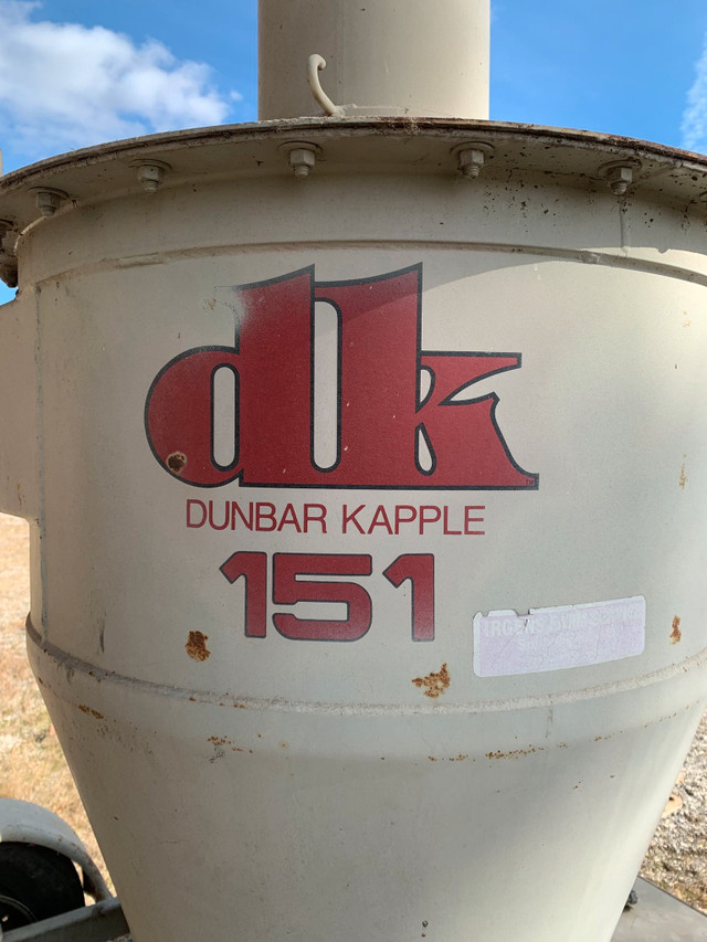 Dunbar Kapple 151 PTO Driven Grain Vacuum in Farming Equipment in Oakville / Halton Region - Image 4