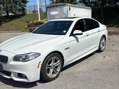 2014 BMW 528i Xdrive - M Sport Package - Accident-Free ! White on Black Leather Interior - Well Main...