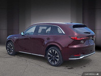Le Mazda CX-90 MHEV Signature 2024 représente le summum du luxe et de la performance dans la gamme d... (image 4)