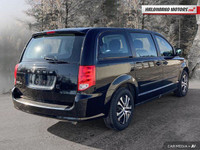 Engine: Gas V-6 3.6 L L/100Km City: 13.7 L/100Km Hwy: 9.4 Safety Equipment Electronic Stability Cont... (image 4)
