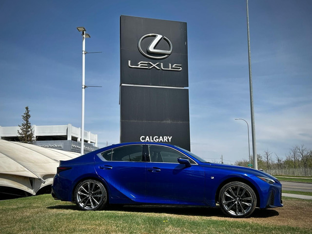 2021 Lexus IS 300 in Cars & Trucks in Calgary - Image 2