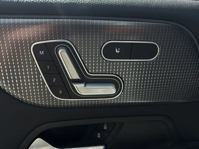 2023 Mercedes-Benz EQB EQB 250 TOIT PANO NAV CUIR CHAUFFANT ASSI in Cars & Trucks in Laval / North Shore - Image 12