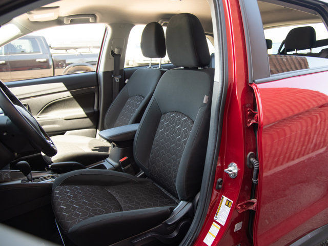 2024 Mitsubishi RVR SE AWC, Heated Seats, Blind-Spot Monitoring in Cars & Trucks in Calgary - Image 2