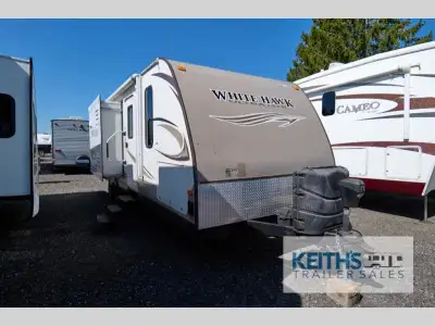 Double Slide White Hawk Travel Trailer, Rear Bath w/Ward., Shower, Lav., Med. Cab., Toilet, Linen, B...