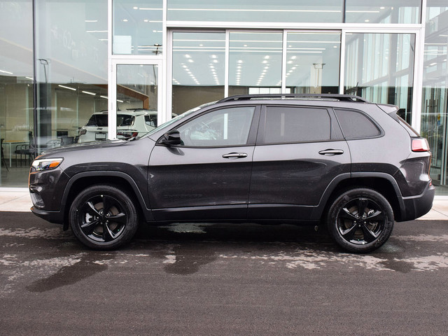  2023 Jeep Cherokee Altitude in Cars & Trucks in Calgary - Image 3