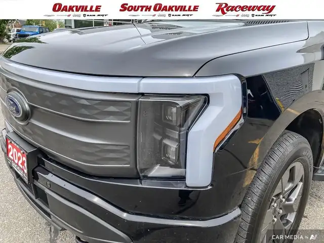 2023 Ford F-150 Lightning LARIAT CREW | CLEAN CARFAX | ELECTRIC  in Cars & Trucks in Oakville / Halton Region - Image 9