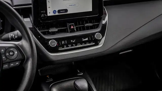 2023 Toyota Corolla Hybrid LE | Heated Seats | Lanekeep in Cars & Trucks in Guelph - Image 19
