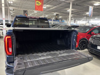 **MONTH-END SPECIAL!** FEATURING : HEADS UP DISPLAY, 6.2L V8 POWERED, AT4 AWD, SPLIT TAILGATE, SUNRO... (image 8)
