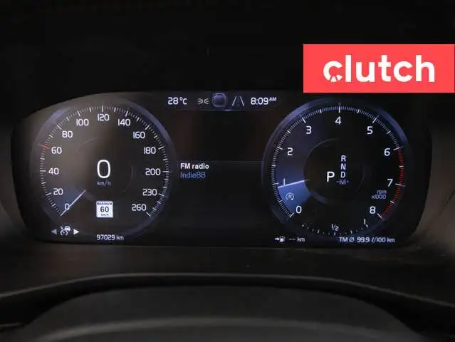 2021 Volvo XC40 T5 R-Design AWD w/ Apple CarPlay & Android Auto, in Cars & Trucks in Bedford - Image 27