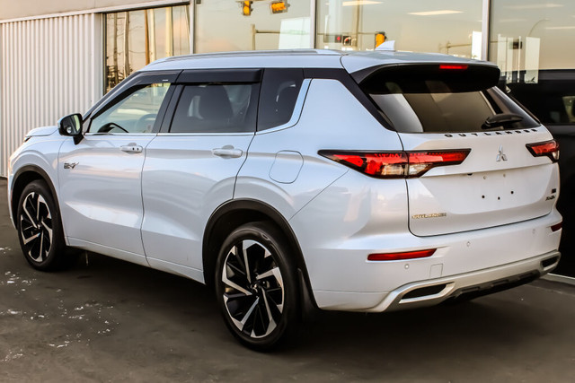 2023 Mitsubishi Outlander PHEV GT in Cars & Trucks in Edmonton - Image 4