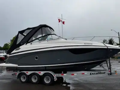 Options on this 2800 Regal: 162 Hours, Bow Thruster, Full Camper Top, Shorepower, Fusion Stereo Syst...