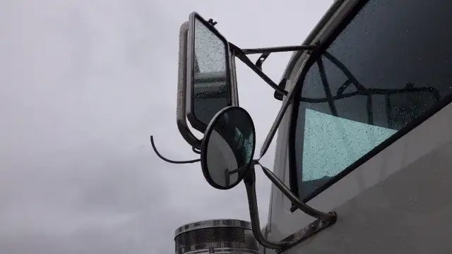 2019 Western Star 4900 SB Cummins X15 Eaton 18 Speed in Heavy Trucks in Delta/Surrey/Langley - Image 36