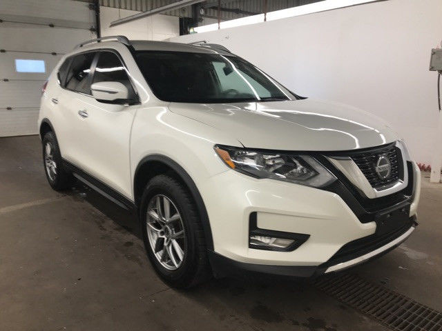 2020 Nissan Rogue AWD in Cars & Trucks in City of Toronto - Image 2