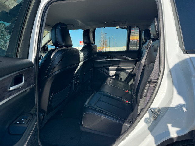 2023 Jeep Grand Cherokee Limited in Cars & Trucks in Lethbridge - Image 4