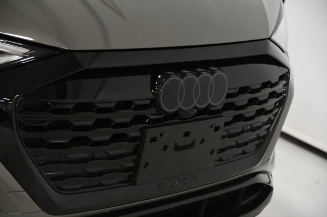 2024 Audi Q8 e-tron Tech pack / Premium / Black optics / 22 '' / in Cars & Trucks in Longueuil / South Shore - Image 3
