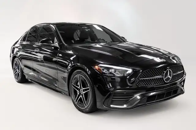 2023 Mercedes-Benz C300 4MATIC Sedan | Premium | Night | Carplay in Cars & Trucks in City of Montréal - Image 5