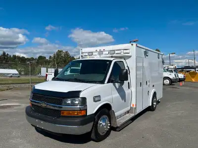 2016 Chevrolet Express G3500 Cube Van Ex Ambulance,6.0L V8 OHV 16V FFV Gas engine, 8 cylinder, Engin...