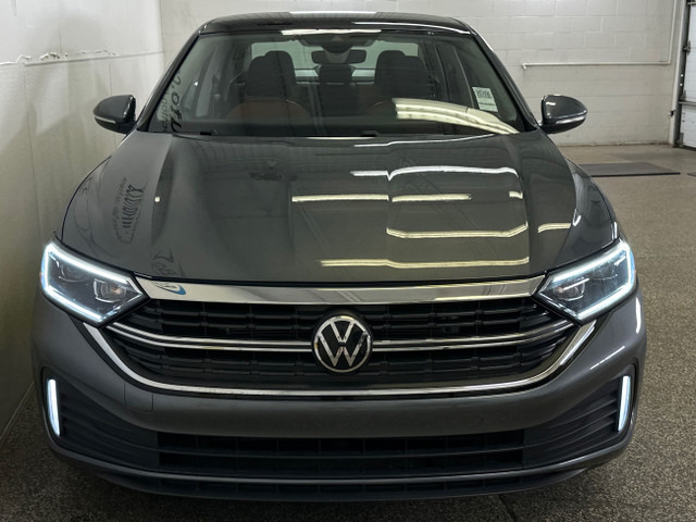 2024 Volkswagen Jetta Highline HIGHLINE/TAN LEATHER/ROOF/NAVI... in Cars & Trucks in Belleville - Image 3