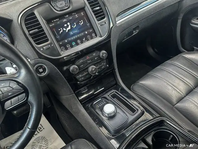 2022 Chrysler 300 S | Leather | Sunroof | Remote Start in Cars & Trucks in Saskatoon - Image 23