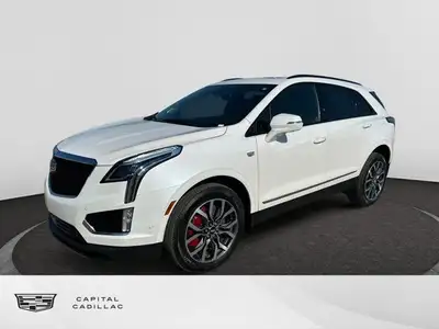 This 2025 Cadillac XT5 in Crystal White Tricoat is equipped with AWD and Gas V6 3.6L/ engine. The Ca...