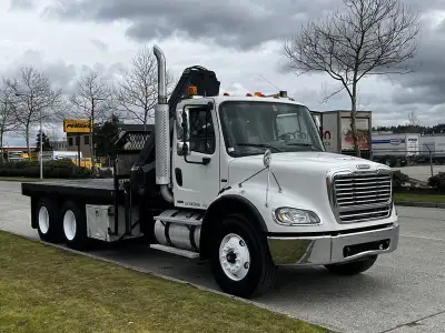 2006 Freightliner M2 112 15 foot Flat Deck With Hiab Crane Diesel, 12.8L, 6 cylinder, 2 door, Manua,...