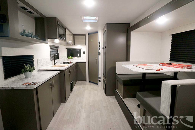 2023 K-Z, INC. ESCAPE E181MK in Travel Trailers & Campers in Calgary - Image 3