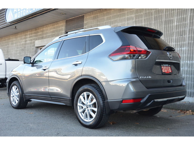  2018 Nissan Rogue AWD SV/Bluetooth/Navigation/Back-up Camera in Cars & Trucks in Burnaby/New Westminster - Image 4