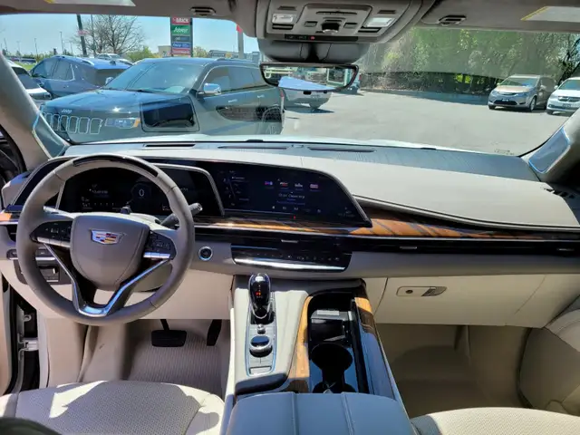 2024 Cadillac Escalade dans Autos et camions dans Peterborough - Image 17
