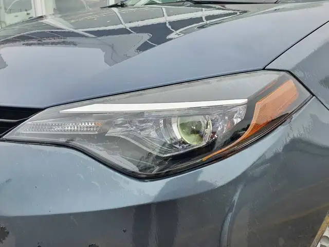 2017 Toyota Corolla 4dr Sdn CVT LE | Auto | Power Group dans Autos et camions dans Ville de Toronto - Image 8
