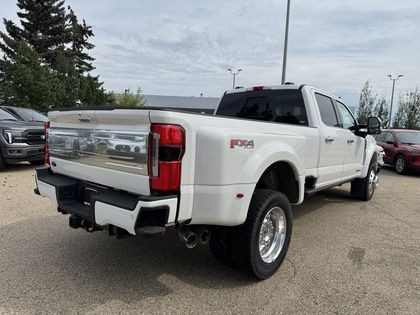 2025 Ford F-450 SUPER DUTY PLATINUM PLUS DRW w/FX4 OFF-RAOD PKG in Cars & Trucks in Edmonton - Image 3