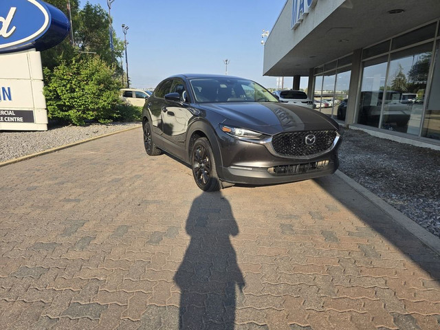 2022 Mazda CX-30 GT TURBO | SUNROOF | NAV | HTD LTH SEATS in Cars & Trucks in Calgary - Image 2