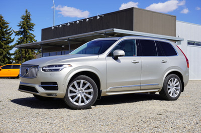 2016 Volvo XC90 **ONE OWNER NO ACCIDENTS**