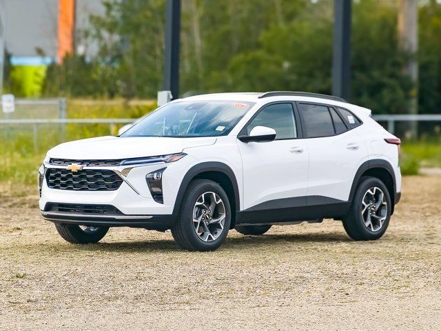 2025 Chevrolet Trax LT in Cars & Trucks in Edmonton - Image 3