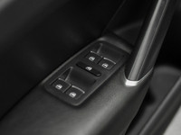 CLEAN CARFAX KEY FEATURES: SUNROOF | LEATHER SEATS | NAVIGATION SYSTEM | 8'' TOUCHSCREEN | SUBWOOFER... (image 8)
