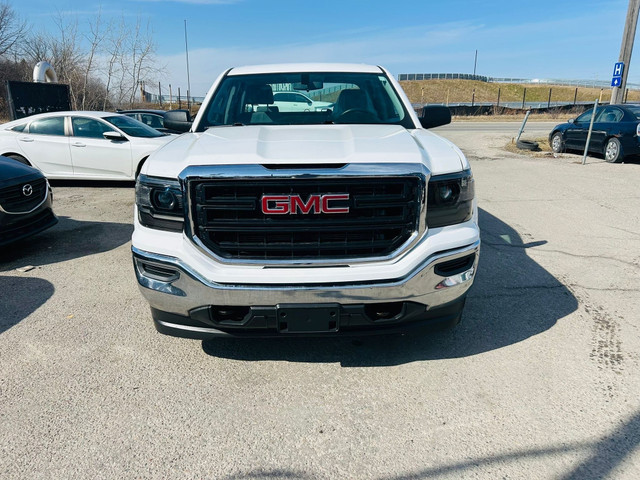 2018 GMC Sierra 1500 4WD Crew Cab 143.5" in Cars & Trucks in Oshawa / Durham Region
