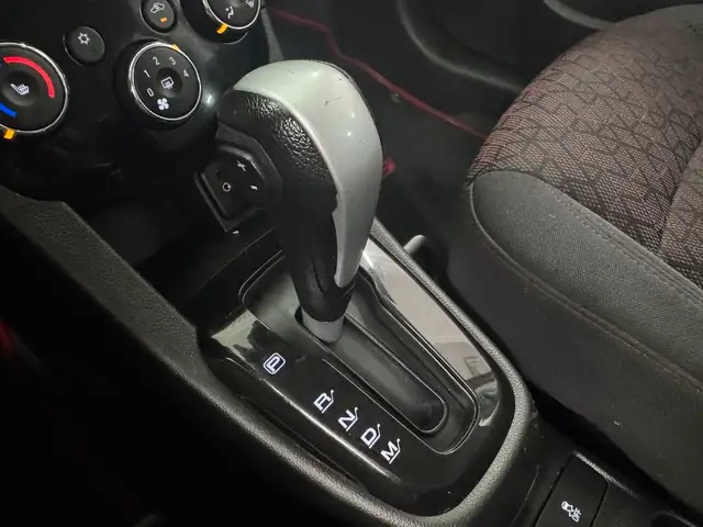 2017 Chevrolet Sonic 5dr HB Auto LT in Cars & Trucks in Longueuil / South Shore - Image 29